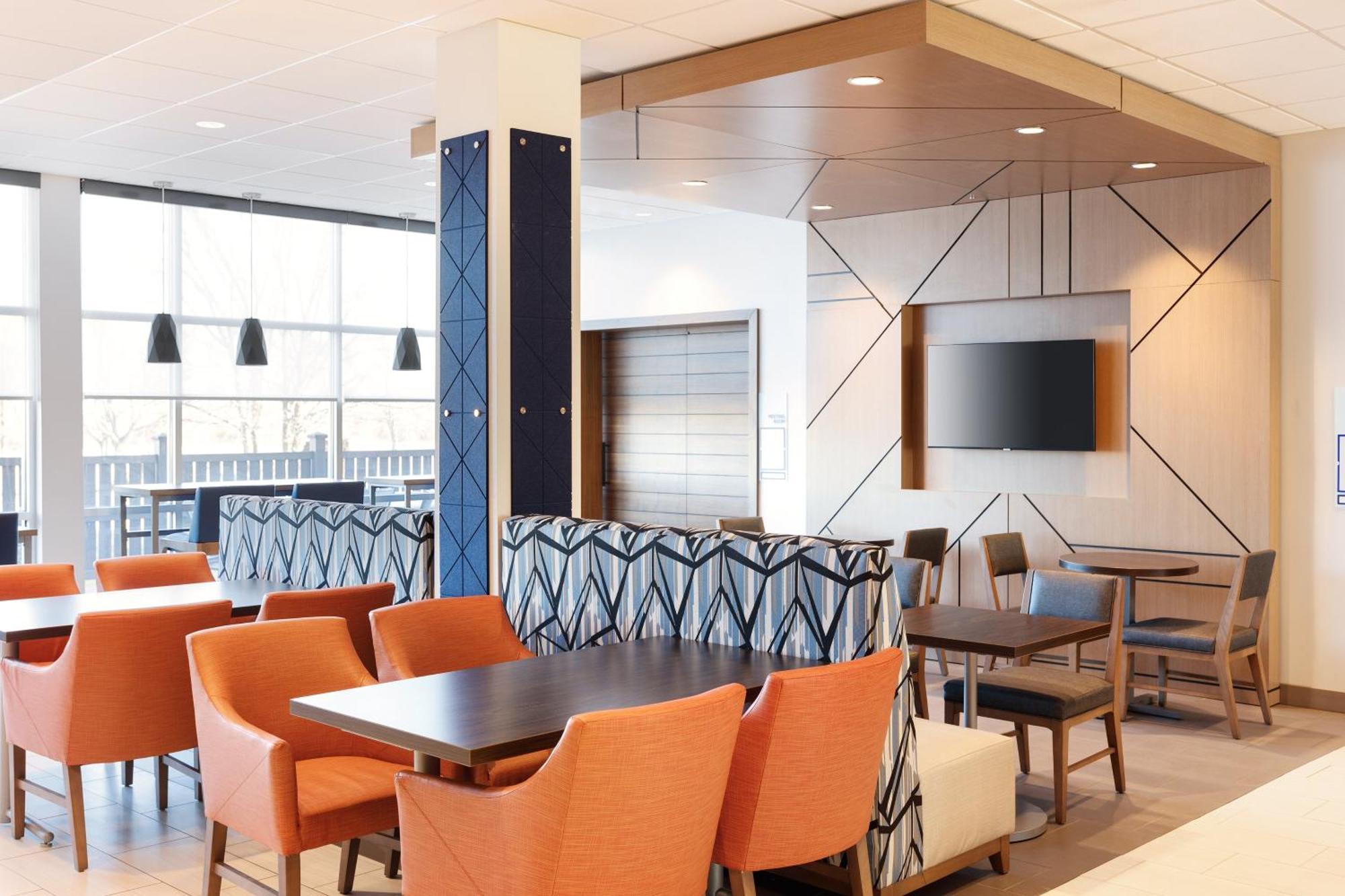 Holiday Inn Express & Suites Leesburg - Historic District By Ihg Εξωτερικό φωτογραφία